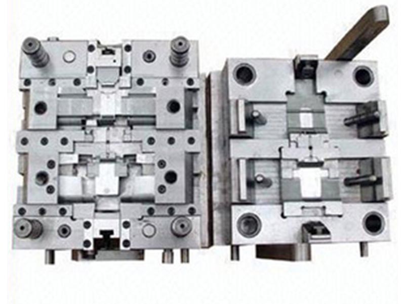 铁力精密塑料模-07